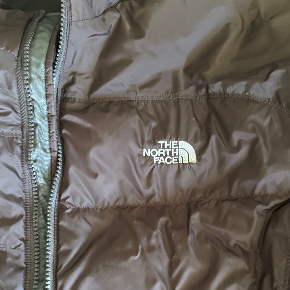 The North Face Dark Brown Insulated Jacket - Picture 2 of 6